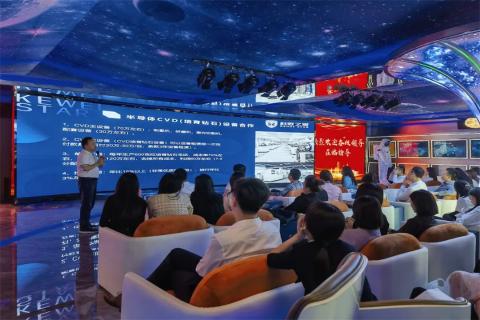 探访培育钻石，为高科技赋能！青崖娱乐团队赴科微之星观摩学习