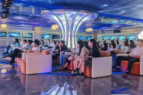 探访培育钻石，为高科技赋能！青崖娱乐团队赴科微之星观摩学习