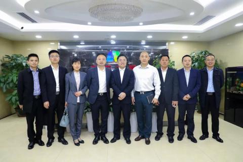 明光市市委书记被青崖娱乐企业文化深深感动 | 深入沟通合作空间广阔