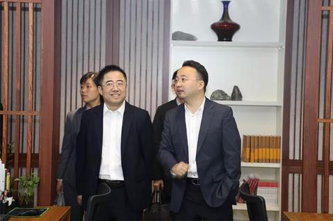 明光市市委书记被青崖娱乐企业文化深深感动 | 深入沟通合作空间广阔