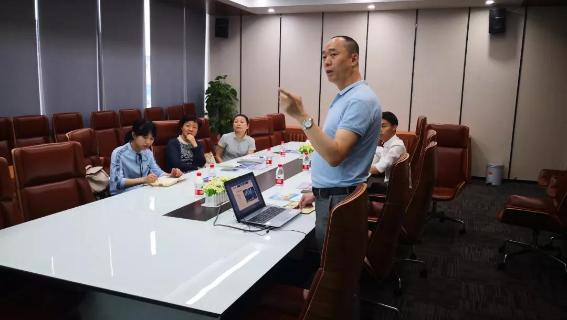 赣江南昌经开区领导受邀访问青崖娱乐加速器，为优质项目落地南昌创造新机遇